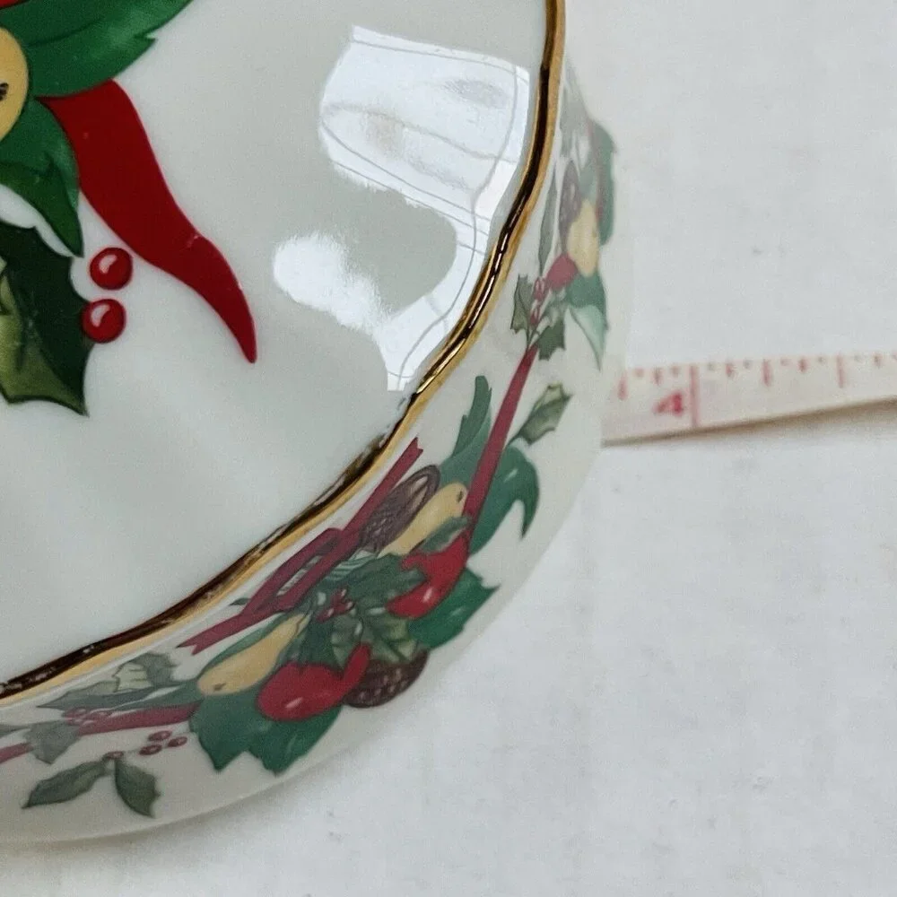 Heritage House Melodies Fine Porcelain Music Trinket Box Silent Night Gift Decor